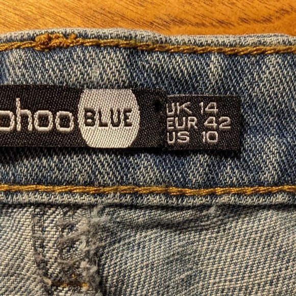 Boohoo Blue Jenna High Rise Distressed Jean Shorts - Picture 2 of 6